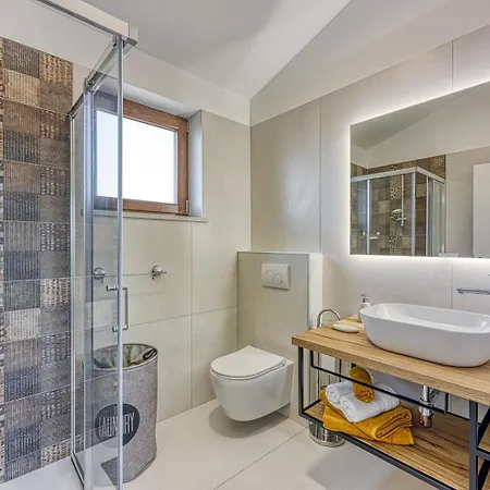 Analucija Villa Labin (Istria)